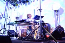 4月10日に東京・渋谷2.5Dでアルバムリリースプレイベントを開催したAZUMA HITOMI。