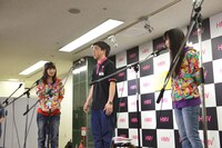 HMV大宮ロフトが大宮アルシェに移転することを涙ながらに発表する吾郷元店長。