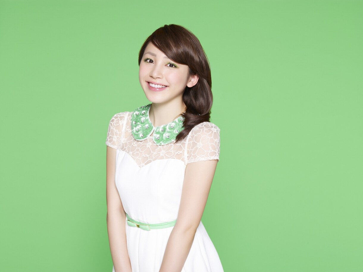 吉川友、PV27本収録の「Music Video Clips vol.1」発売 - 音楽ナタリー