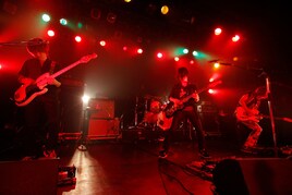 NICO、5カ月ぶりライブ大盛況「みんなに会えてうれしい」