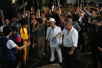 「地獄でなぜ悪い」のワンシーン。(C)2012「地獄でなぜ悪い」製作委員会