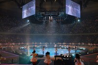 センターステージを用いたSKE48日本武道館公演の様子。 (C)AKS