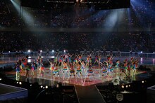 「今日までのこと、これからのこと」を披露するSKE48。 (C)AKS