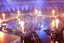 「HA!」を披露するNMB48。 (C)AKS