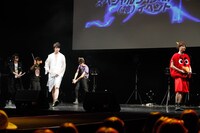 ももチームによる「NEO桃太郎」のワンシーン。（撮影：山下大輔）