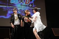 「NEO桃太郎」でキジ役を演じたTAKUMI（写真左）、サル役を演じたMASAKI（中央）、桃太郎役を演じたタカシ（右）。（撮影：山下大輔）