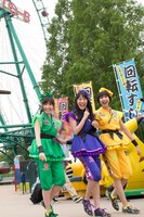 有安杏果、高城れに、玉井詩織（写真左から）。