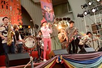 BOTTOM BRASS BAND（撮影：釘野孝宏）