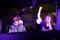 中田ヤスタカ（capsule）ときゃりーぱみゅぱみゅ。