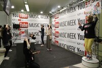 「YouTube BOOTH STAGE」の模様。