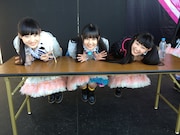 松野莉奈、瑞季、柏木ひなた(写真左から)。