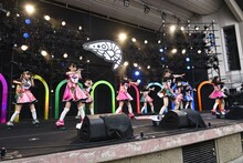 私立恵比寿中学の大阪城野外音楽堂ワンマン「中学生もつらいよ ～浪花奮闘編～」の様子。