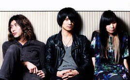 a flood of circle、ビール片手にバンドの現状激白