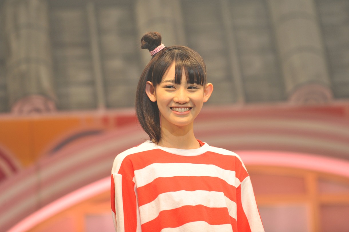 秋本帆華