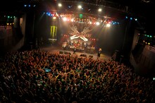 マキシマム ザ ホルモンのライブの様子。