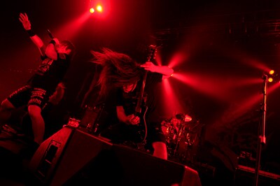 マキシマム ザ ホルモンのライブの様子。