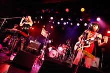 キノコホテル単独実演会「サロン・ド・キノコ～淫力魔女の生贄・恵比寿編」の様子。