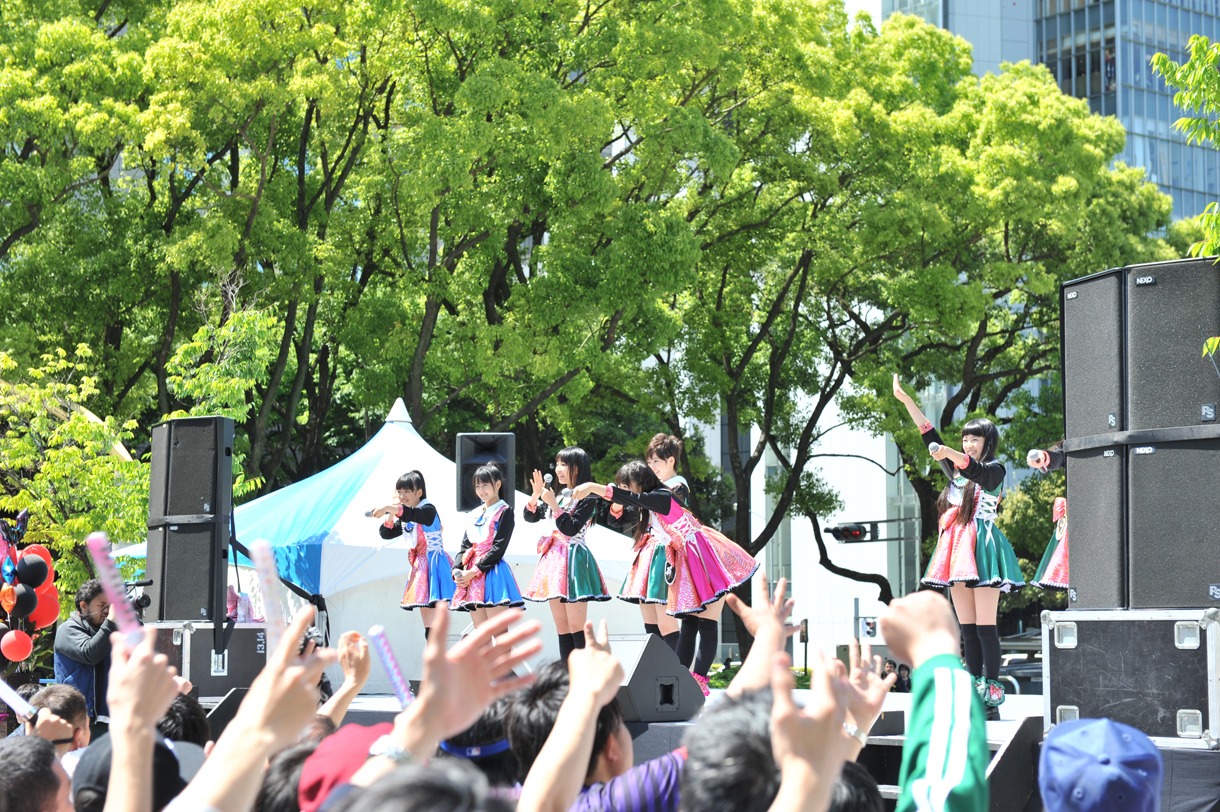 「私立恵比寿中学 スプリングデフスターとんでんツアー2013 ～チャンスは今だ！幸運期に乗ってよいこらしょ～」名古屋公演の様子。