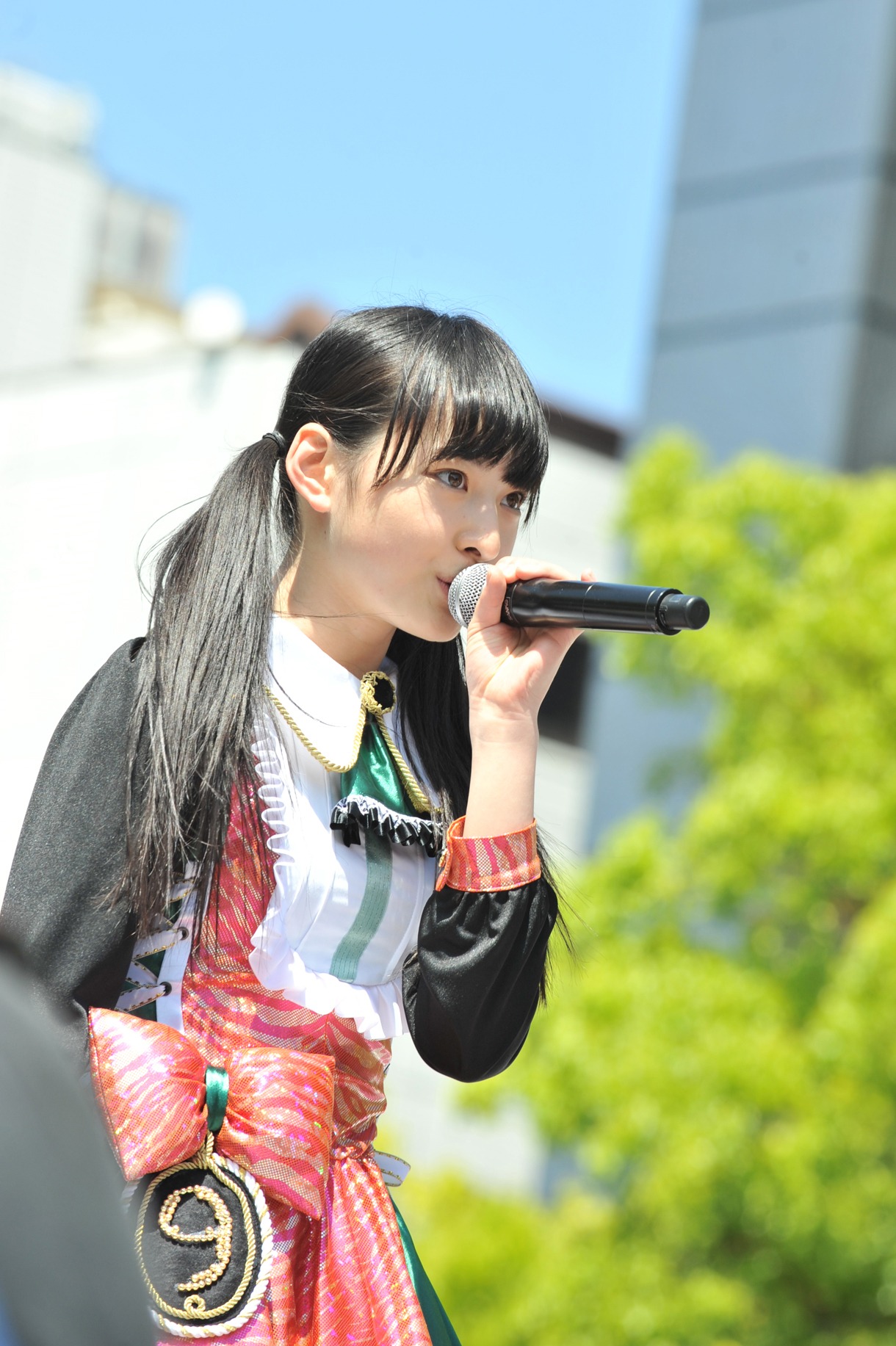 松野莉奈