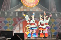 「チームしゃちほこ World Premium Japan Tour 2013 ～見切り発車は蜜の味～」Zepp Nagoya公演の様子。