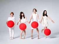 赤い公園（写真右端が津野米咲）