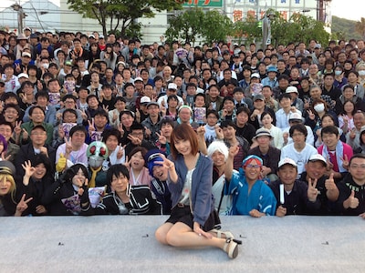 「マチ★アソビ Vol.10」にサプライズ出演し観客を驚かせた藍井エイル。