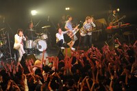 フラワーカンパニーズ、ホフディラン、SCOOBIE DOの3組の共通点から名付けられた呼び名は“ピンチヒッターズ”。