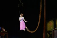 「中川翔子 TOKYO SHOKO☆LAND～夢と魔法と貪欲の世界～」の様子。（撮影：藤城貴則）