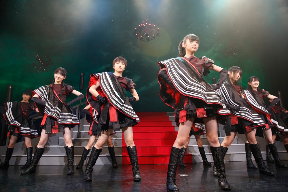 5月6日「私立恵比寿中学よろしくデビュー2周年スタート・ブラッド・クレッシェンド」の様子（撮影：中島たくみ）。