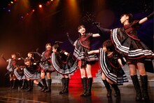 5月6日「私立恵比寿中学よろしくデビュー2周年スタート・ブラッド・クレッシェンド」の様子（撮影：中島たくみ）。