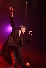 5月5日の「KIKKAWA KOJI TOUR 2013 SAMURAI ROCK BEGINNING」千葉公演での吉川晃司。