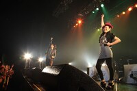 KREVAのアクトの模様。