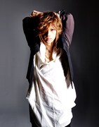 清春、初の詩集含む豪華BOXセット発売記念サイン会