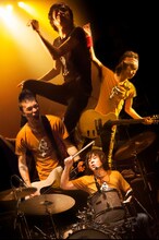 ザ・クロマニヨンズ