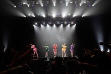 「Ozzfest Japan 2013」でライブを披露するももいろクローバーZ。 (C)Ozzfest Japan