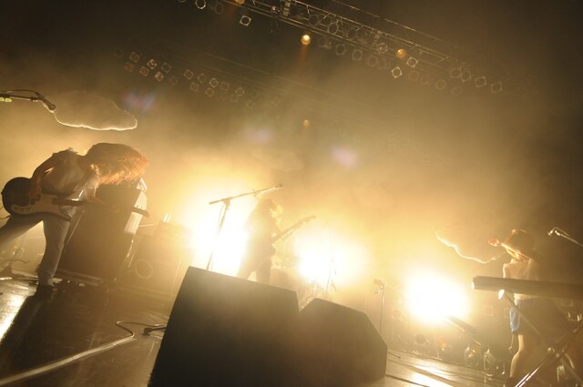 ねごと「お口ポカーン!! 東名阪ワンマンツアー ～spark of FLOWER～」Zepp Tokyo公演の様子。（Photo by H.and.A）