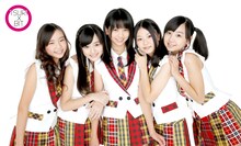 つりビット。左から竹内夏紀（たけうちなつき）、安藤咲桜（あんどうさくら）、聞間彩（ききまあや）、長谷川瑞（はせがわみずき）、小西杏優（こにしあゆ）。