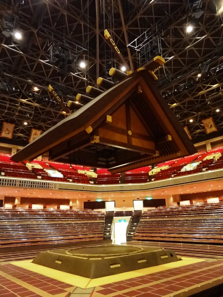 会場となる両国国技館。