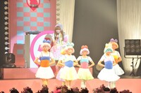 ライブのMCの様子。