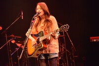 片平里菜（本日のコンベンションライブより）