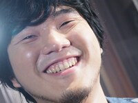 秦基博「言ノ葉」収録時のオフショット。