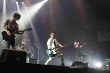 ARTEMA (C)Ozzfest Japan