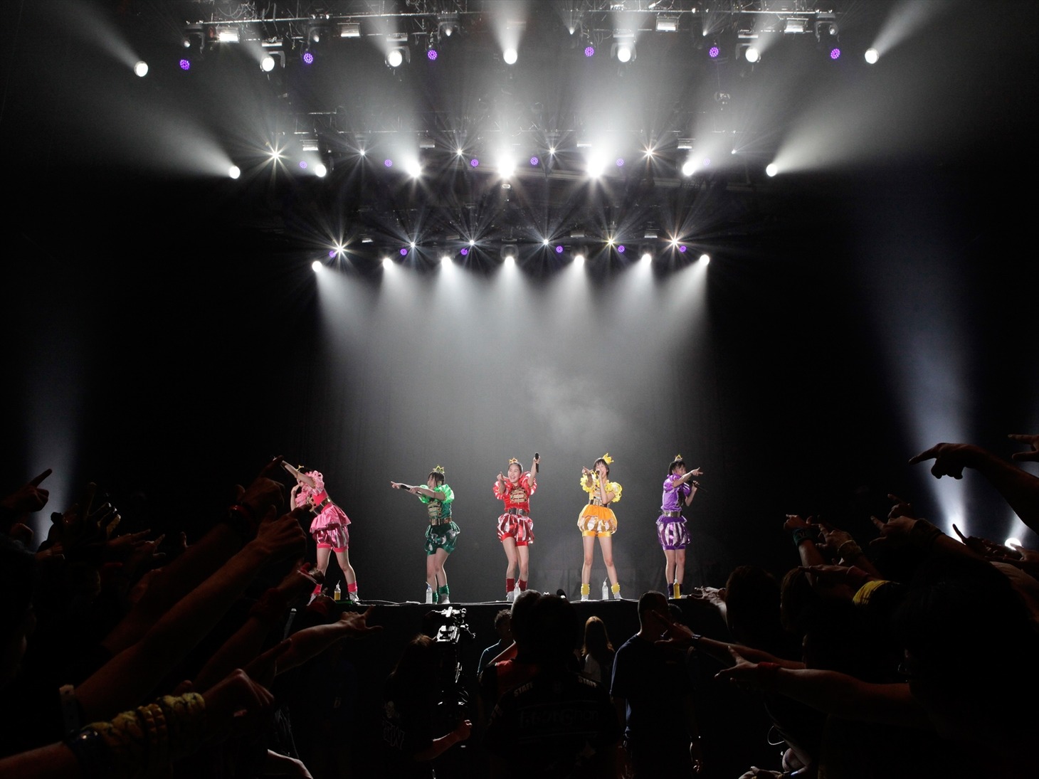 ももいろクローバーZ   (C)Ozzfest Japan