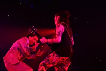KREVAは「STRONG with MIYAVI」でMIYAVIと共演。