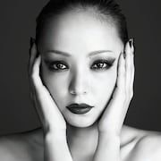 安室奈美恵「FEEL」CD+Blu-ray盤ジャケット