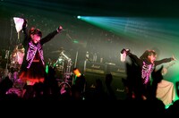 BLACK BABYMETAL（Photo by Taku Fujii）