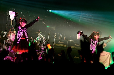 BLACK BABYMETAL（Photo by Taku Fujii）