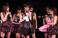 本日5月22日、東京・AKB48劇場での速報結果発表の様子。