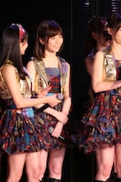 本日5月22日、東京・AKB48劇場での速報結果発表の様子。