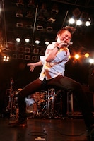 「DOHATSUTEN三十路（ミソジ）まえ "夢街道四人五脚"」横浜公演の様子。